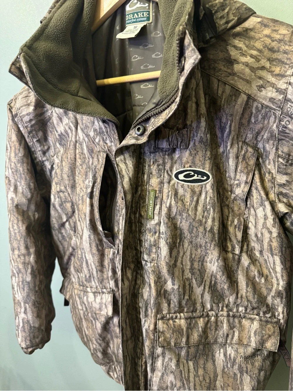 Drake Kids' Mossy Oak Bottomland Camo Puffer Jacket - Brown & Green